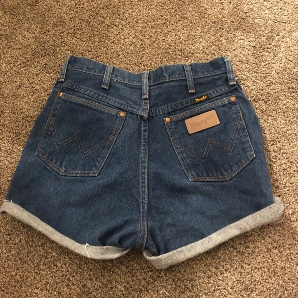 Wrangler high wasted shorts